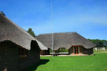 African Flair Country Lodge Piet Retief Exterior photo